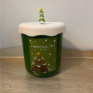 DW Home Christmas candle